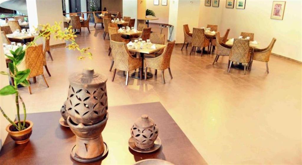 Kyriad Bumiminang Hotel Padang  Exteriér fotografie