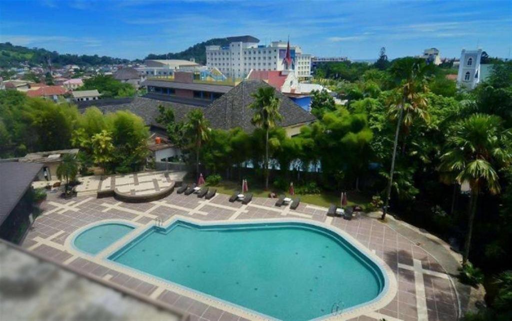 Kyriad Bumiminang Hotel Padang  Exteriér fotografie
