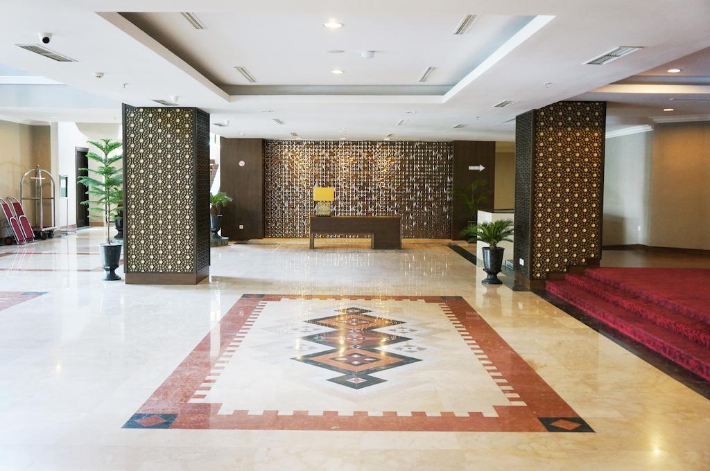 Kyriad Bumiminang Hotel Padang  Exteriér fotografie